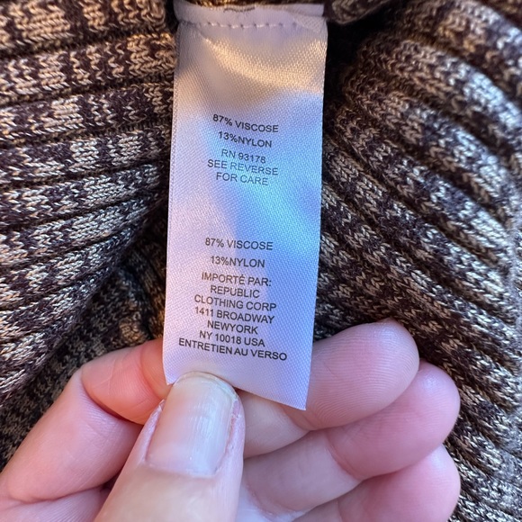 House of Harlow 1960 Brown and Tan Button Front Long Sleeved Sweater - Picture 13 of 13